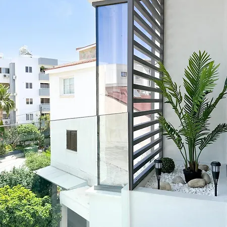 Sunset Balcony And Espresso Station Apartment *