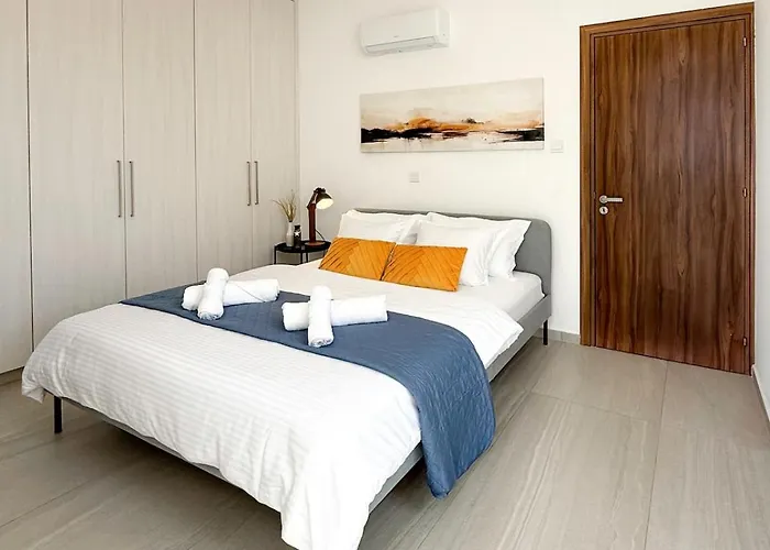 Sunset Balcony And Espresso Station Larnaca